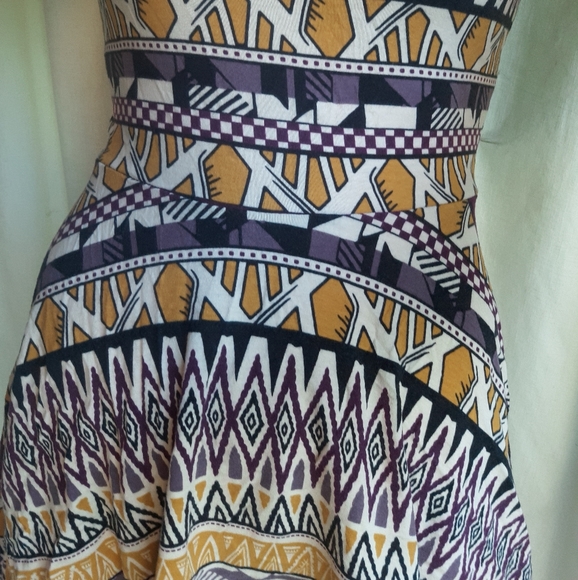 2/$15 tribal print dress - Picture 4 of 5